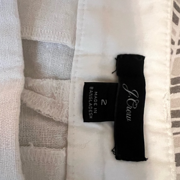 Scalloped Jcrew shorts - Picture 2 of 4